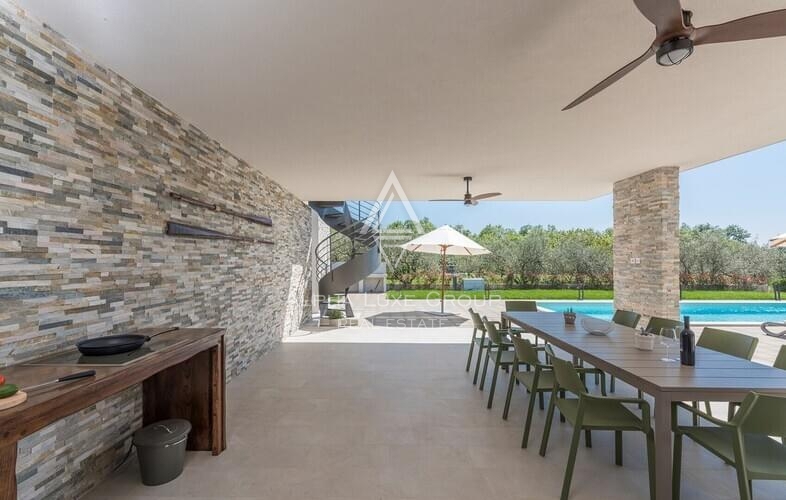 Hiša Novigrad, 248m2