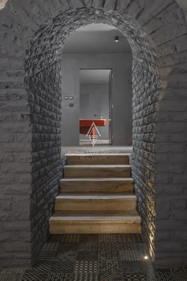 Istra, Poreč: Moderna kamnita hiša blizu obale