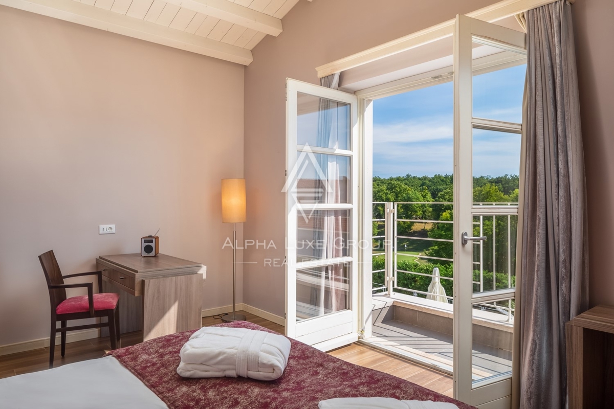 Istra, Svetvinčenat: Elegantna vila z bazenom in spa