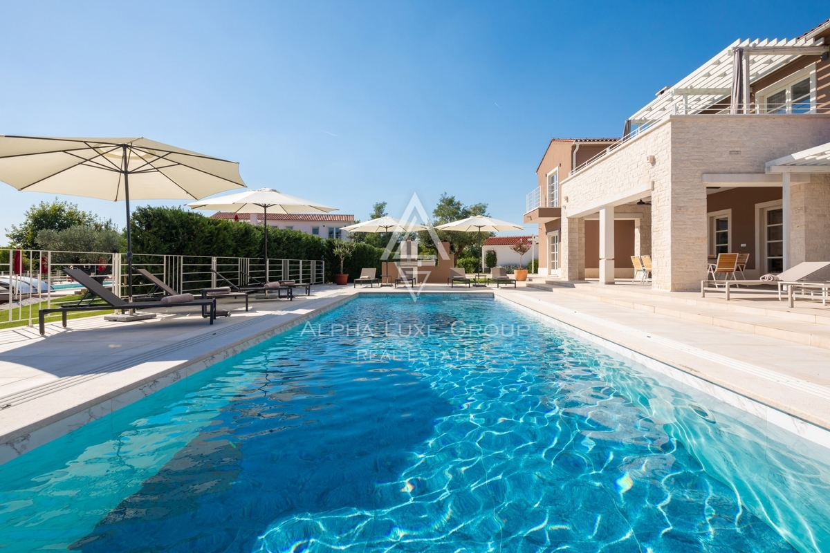 Istra, Svetvinčenat: Elegantna vila z bazenom in spa