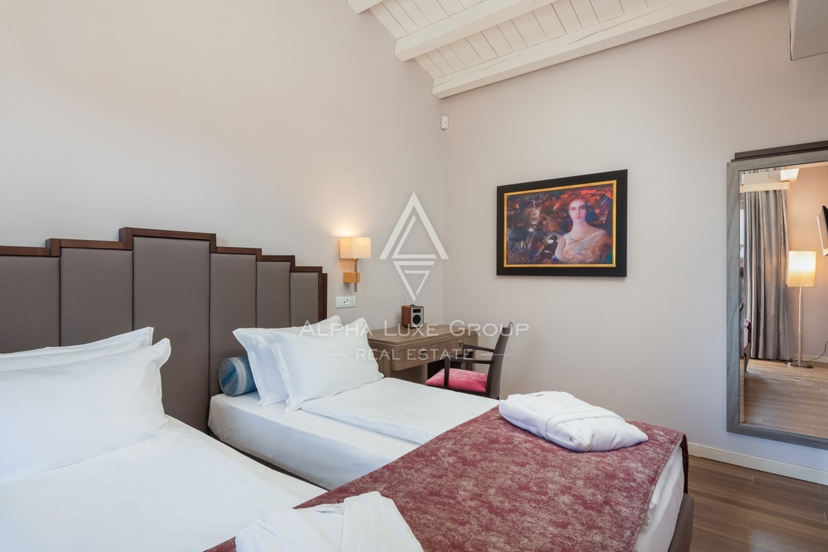 Istra, Svetvinčenat: Elegantna vila z bazenom in spa