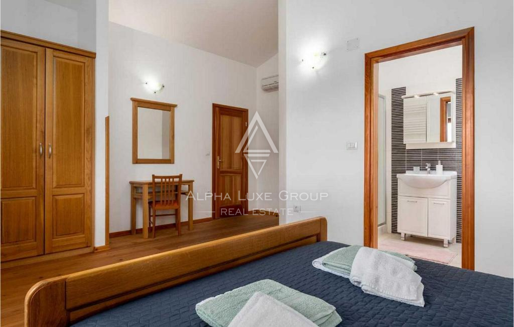 Istra, Tinjan: Podeželska hiša z zasebnim bazenom