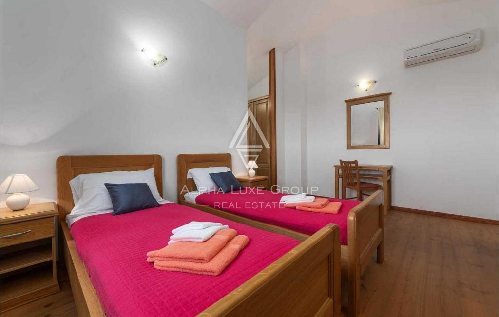 Istra, Tinjan: Podeželska hiša z zasebnim bazenom