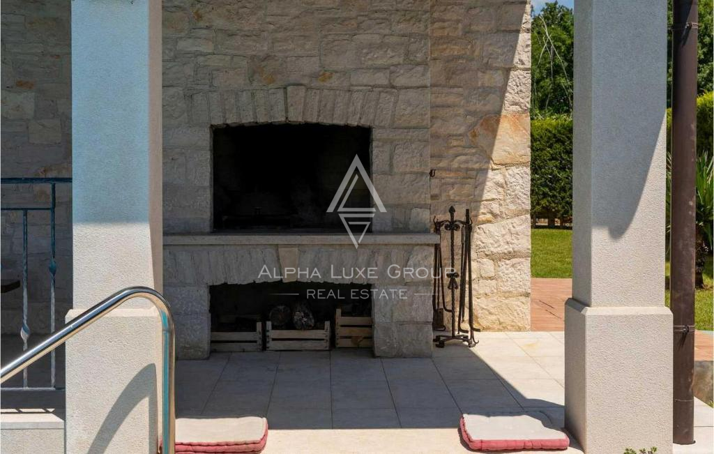 Istra, Tinjan: Podeželska hiša z zasebnim bazenom