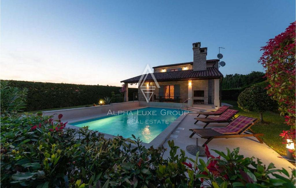 Istra, Tinjan: Podeželska hiša z zasebnim bazenom