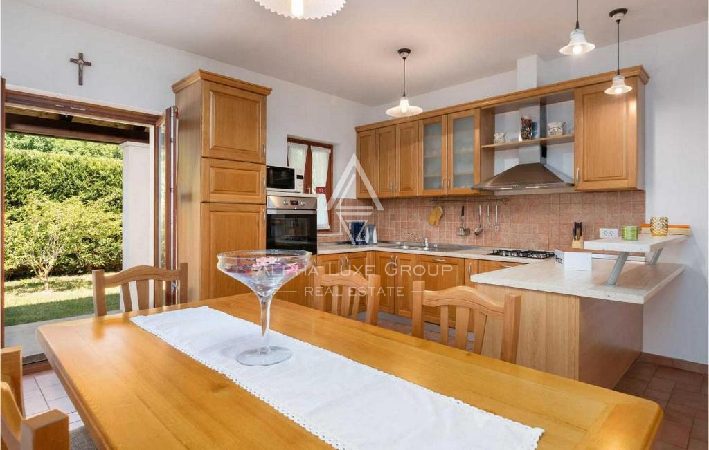 Istra, Tinjan: Podeželska hiša z zasebnim bazenom