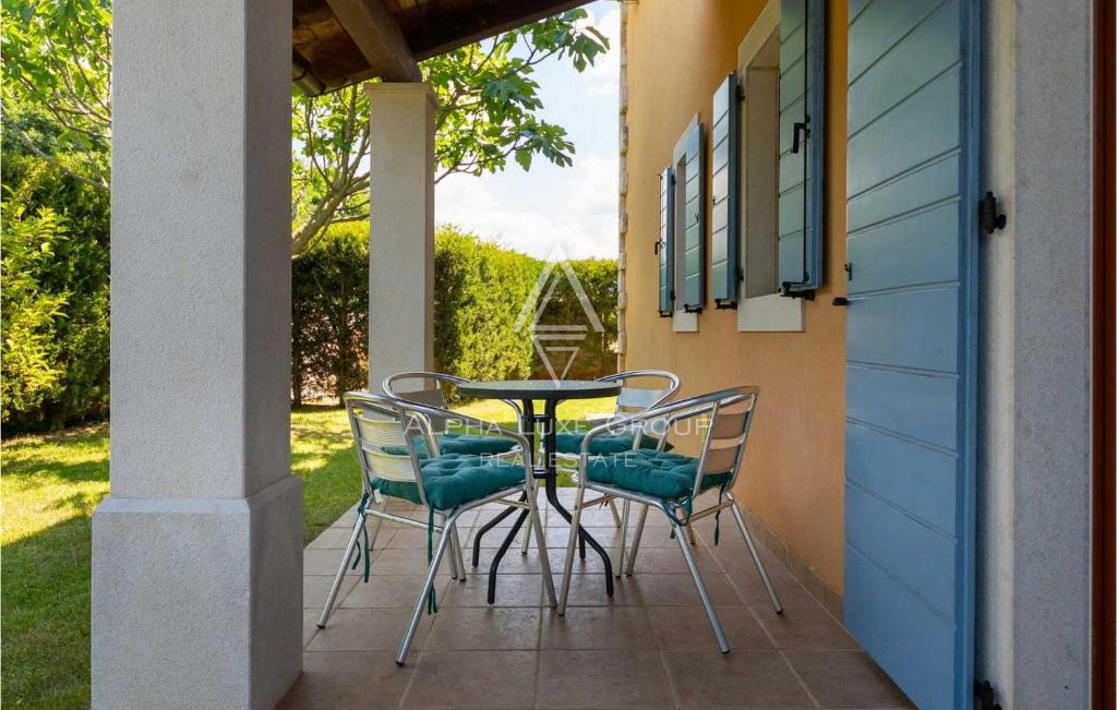 Istra, Tinjan: Podeželska hiša z zasebnim bazenom