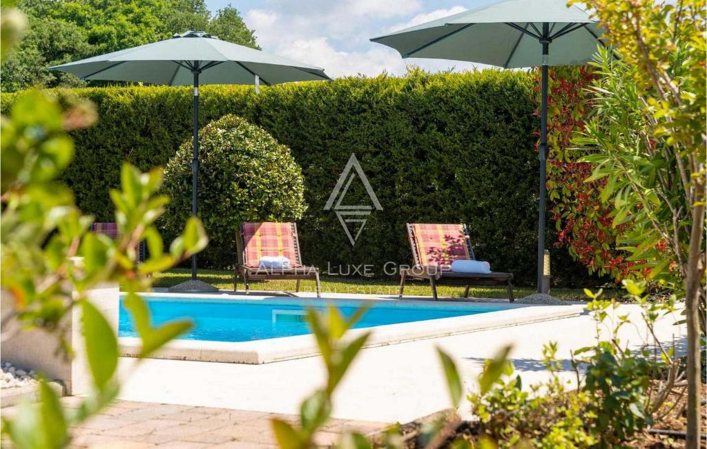 Istra, Tinjan: Podeželska hiša z zasebnim bazenom