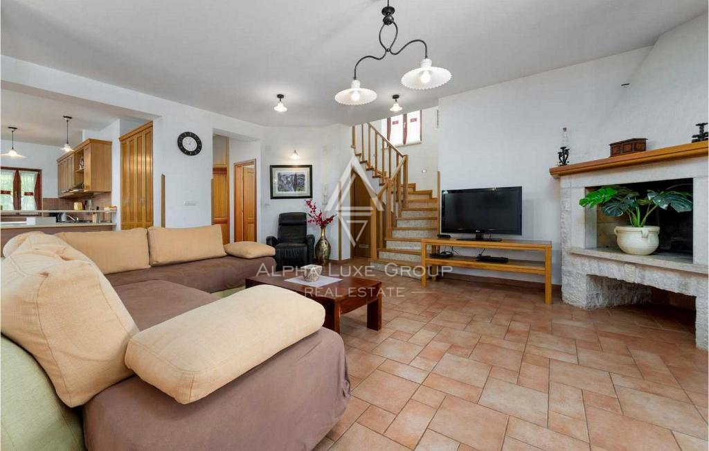 Istra, Tinjan: Podeželska hiša z zasebnim bazenom