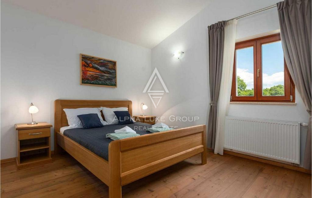 Istra, Tinjan: Podeželska hiša z zasebnim bazenom