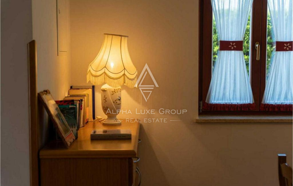 Istra, Tinjan: Podeželska hiša z zasebnim bazenom