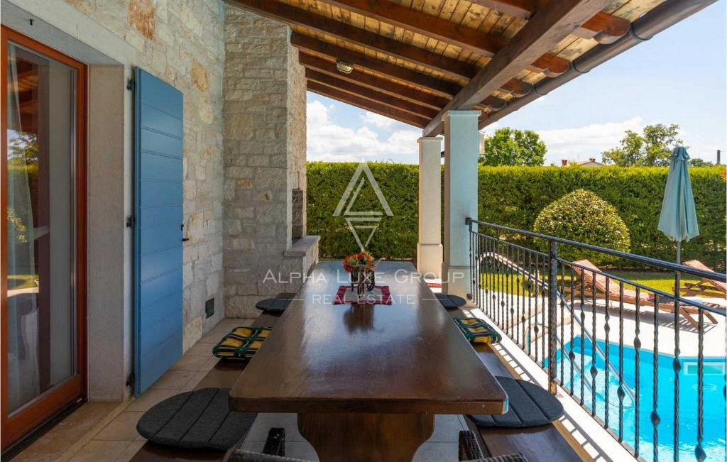 Istra, Tinjan: Podeželska hiša z zasebnim bazenom