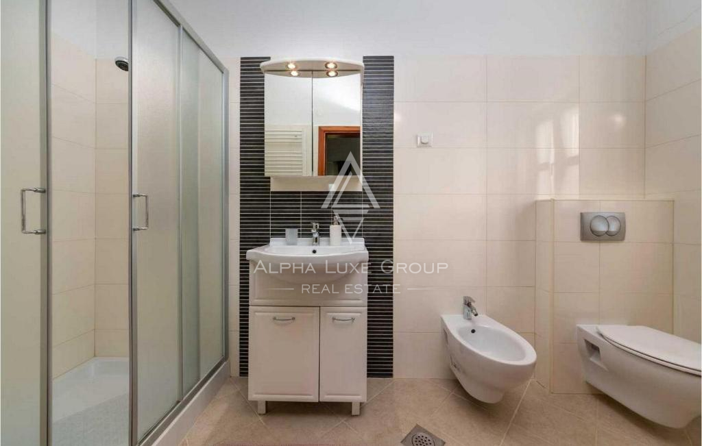 Istra, Tinjan: Podeželska hiša z zasebnim bazenom