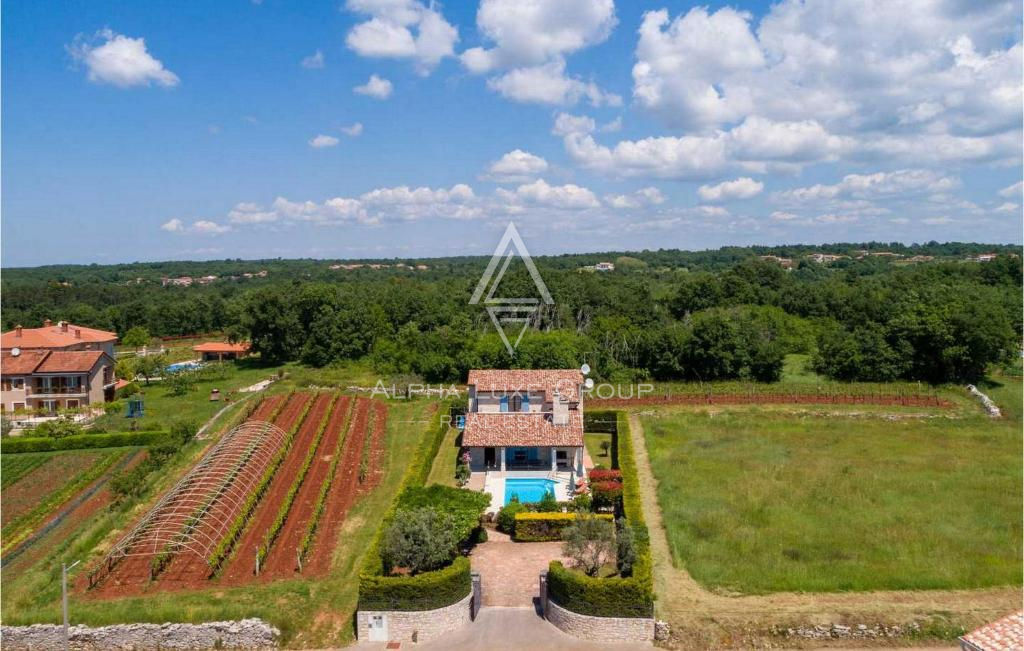 Istra, Tinjan: Podeželska hiša z zasebnim bazenom