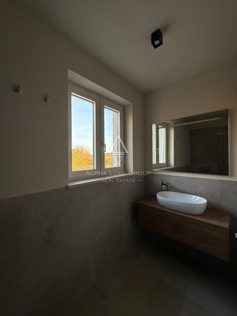 Istra, Momjan: Ekskluzivna tradicionalna kamnita hiša