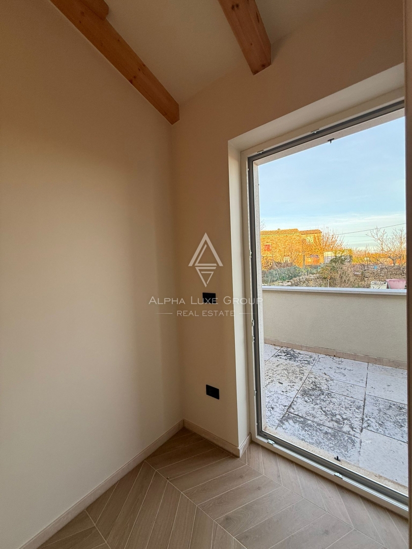 Istra, Momjan: Ekskluzivna tradicionalna kamnita hiša