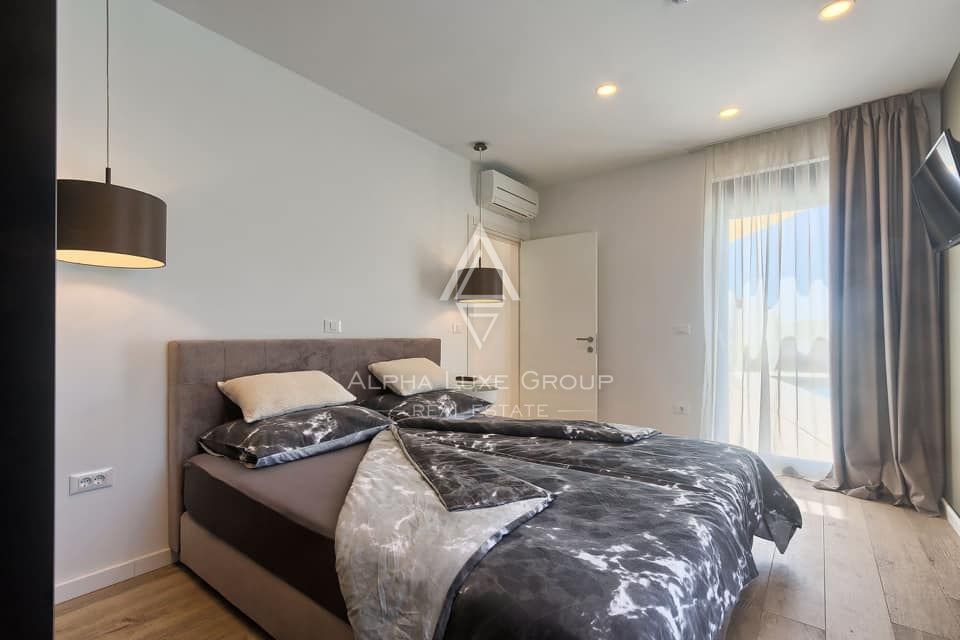 Istra, Vodnjan: Elegantna vila z ogrevanim bazenom