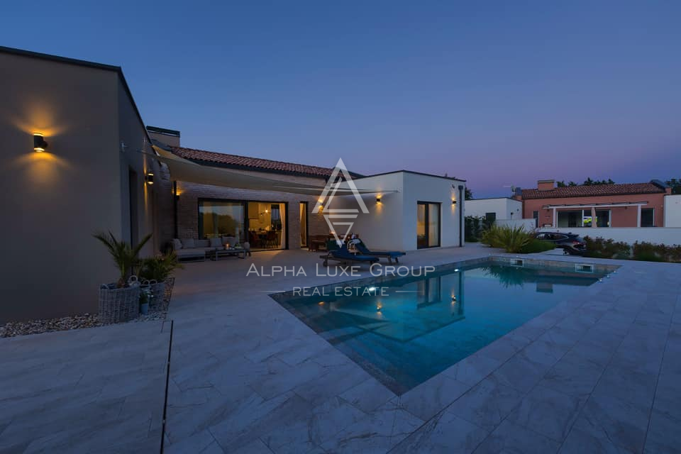 Istra, Vodnjan: Elegantna vila z ogrevanim bazenom