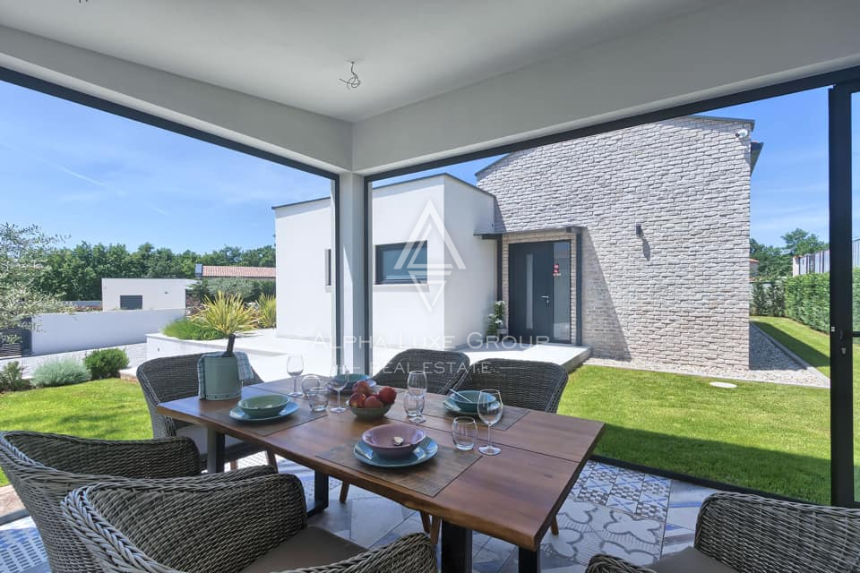 Istra, Vodnjan: Elegantna vila z ogrevanim bazenom