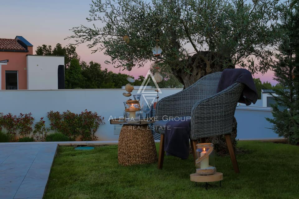 Istra, Vodnjan: Elegantna vila z ogrevanim bazenom