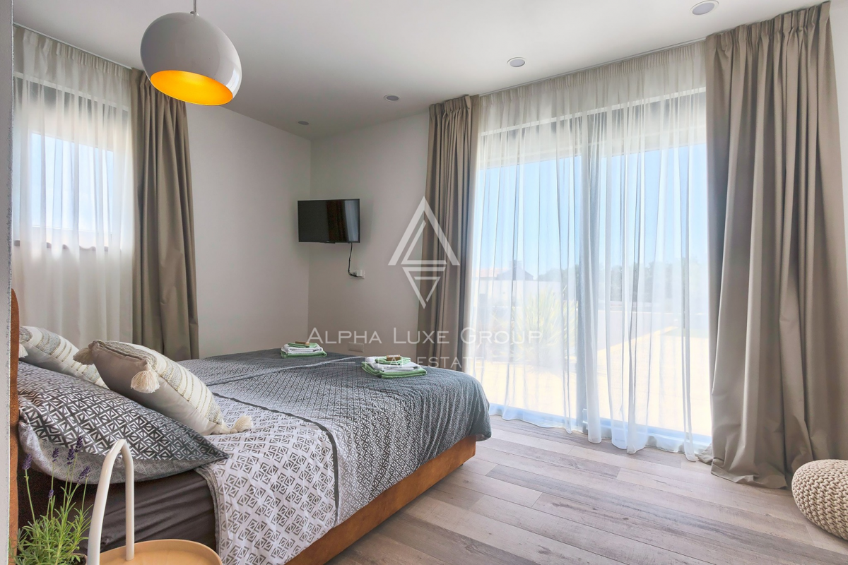 Istra, Vodnjan: Elegantna vila z ogrevanim bazenom