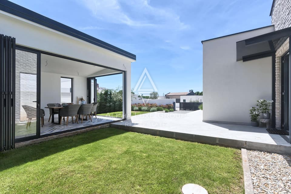 Istra, Vodnjan: Elegantna vila z ogrevanim bazenom