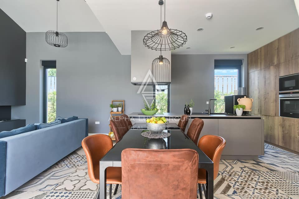 Istra, Vodnjan: Elegantna vila z ogrevanim bazenom