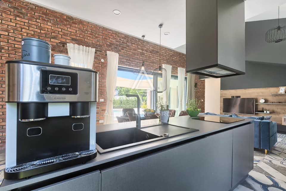 Istra, Vodnjan: Elegantna vila z ogrevanim bazenom