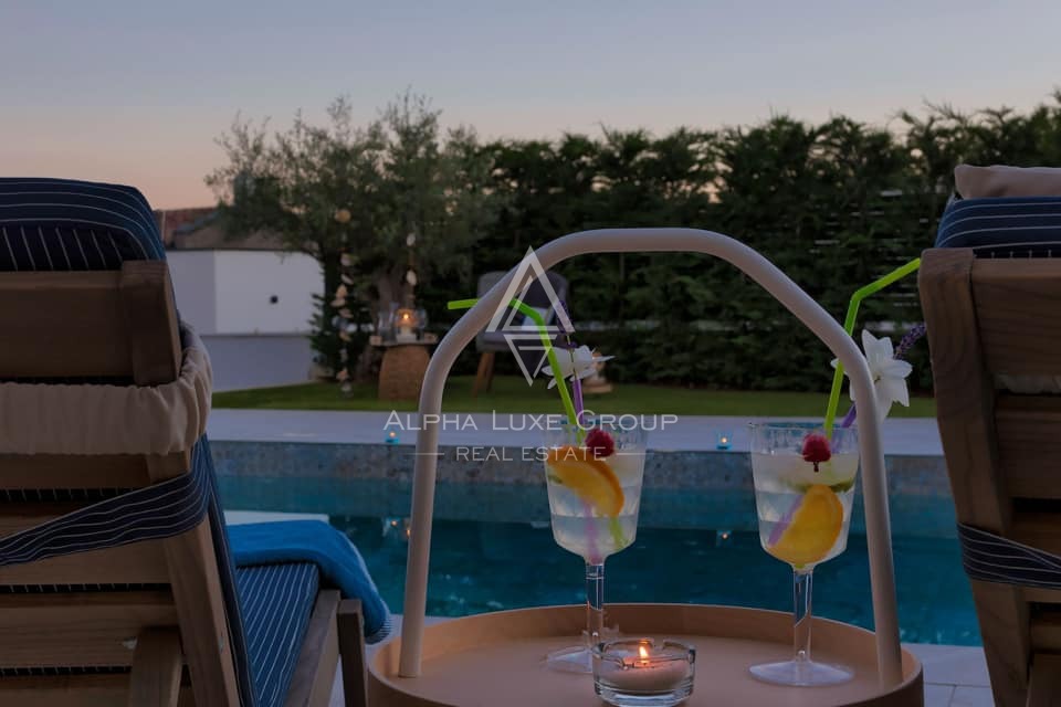 Istra, Vodnjan: Elegantna vila z ogrevanim bazenom