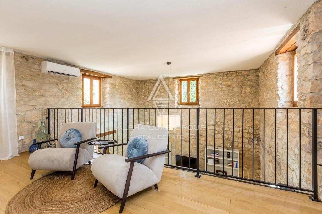 Istra, Brtonigla – Edinstvena kamnita vila z bazenom na prodaj