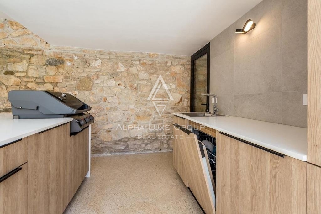 Istra, Brtonigla – Edinstvena kamnita vila z bazenom na prodaj