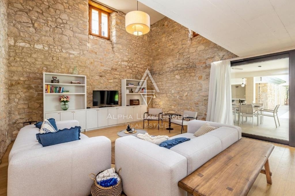 Istra, Brtonigla – Edinstvena kamnita vila z bazenom na prodaj