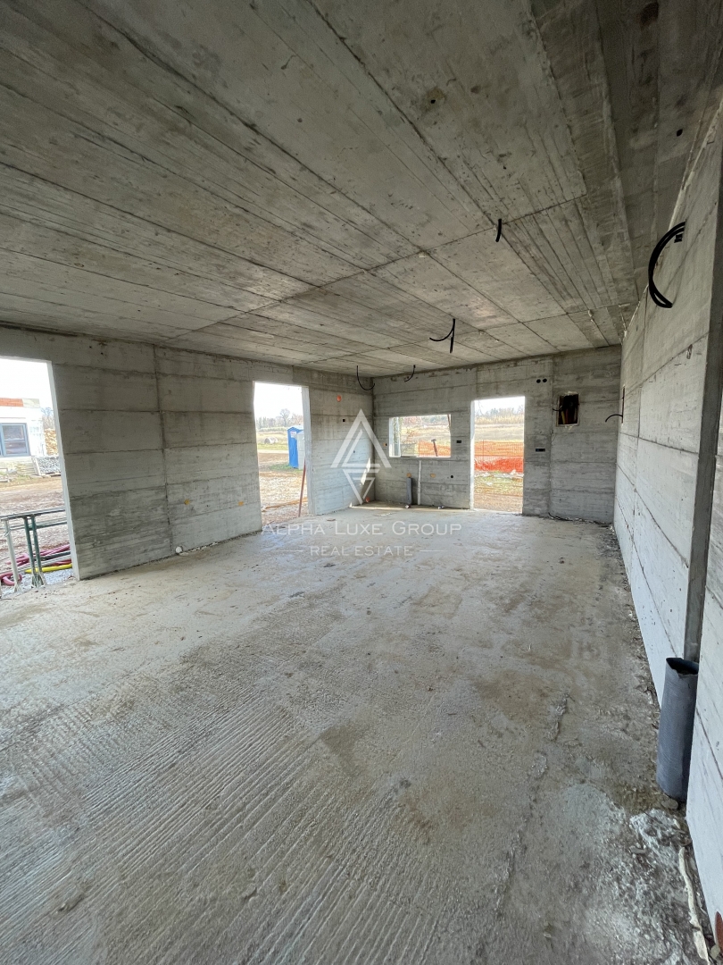 Istra, Poreč – pritlični apartma z dvoriščem