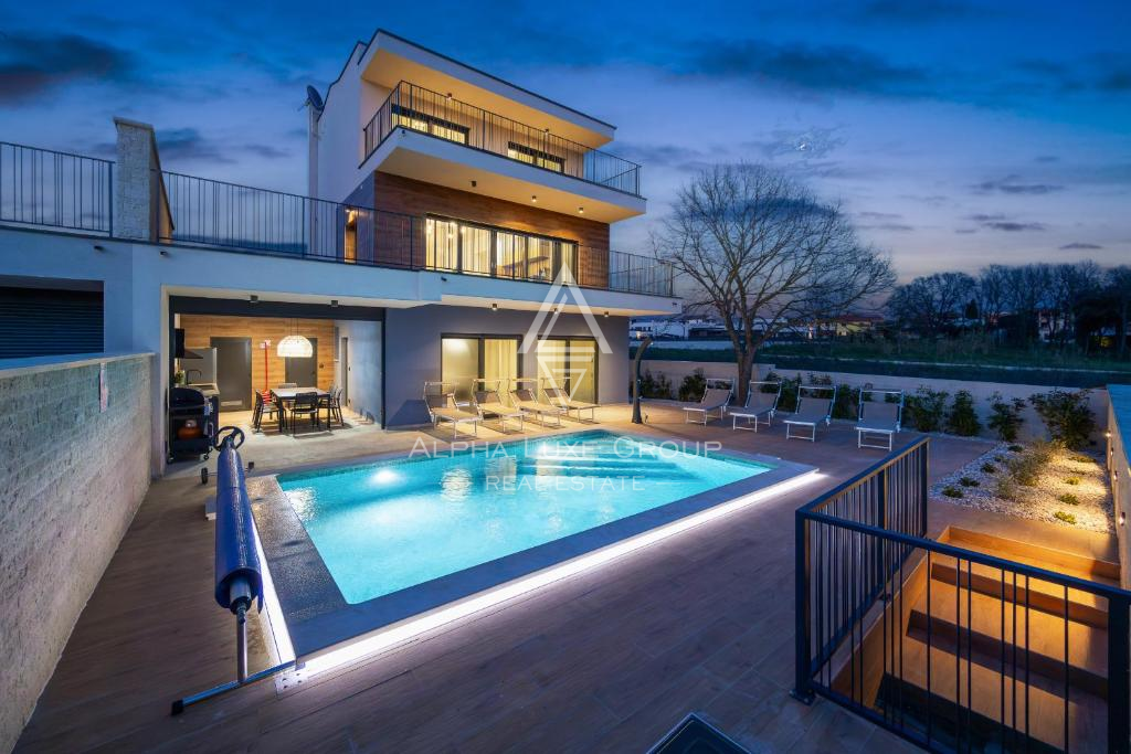 Istra, Banjole: Moderna vila blizu morja