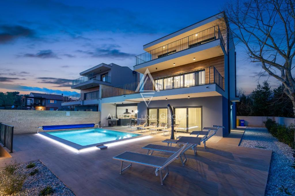 Istra, Banjole: Moderna vila blizu morja