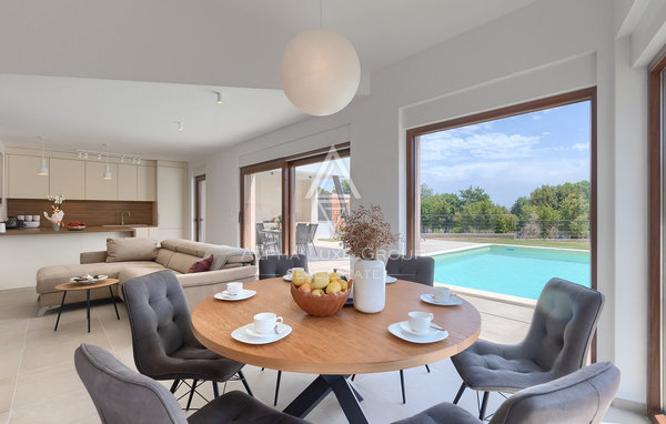 Istra, Krnica: Sodobna vila s pogledom na morje