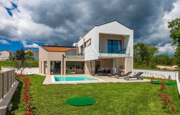 Istra, Krnica: Sodobna vila s pogledom na morje