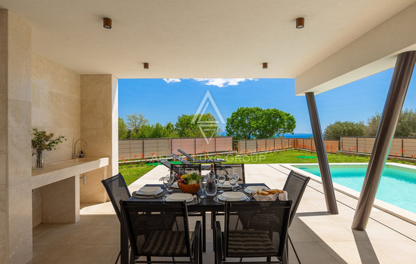 Istra, Krnica: Sodobna vila s pogledom na morje