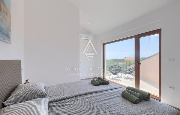 Istra, Krnica: Sodobna vila s pogledom na morje