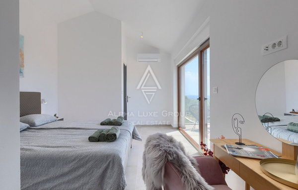 Istra, Krnica: Sodobna vila s pogledom na morje