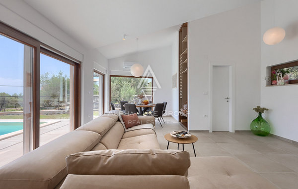 Istra, Krnica: Sodobna vila s pogledom na morje