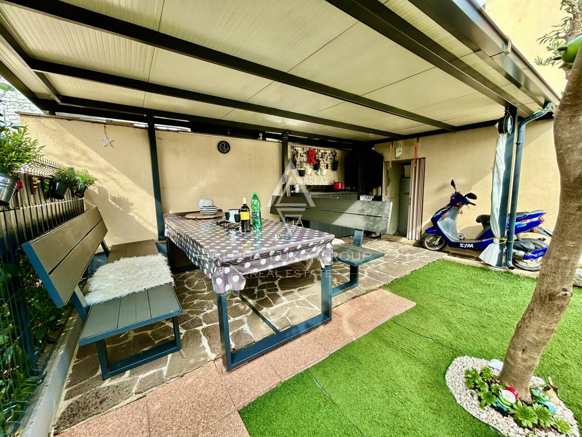 Istra, Umag: Moderno opremljeno stanovanje morje