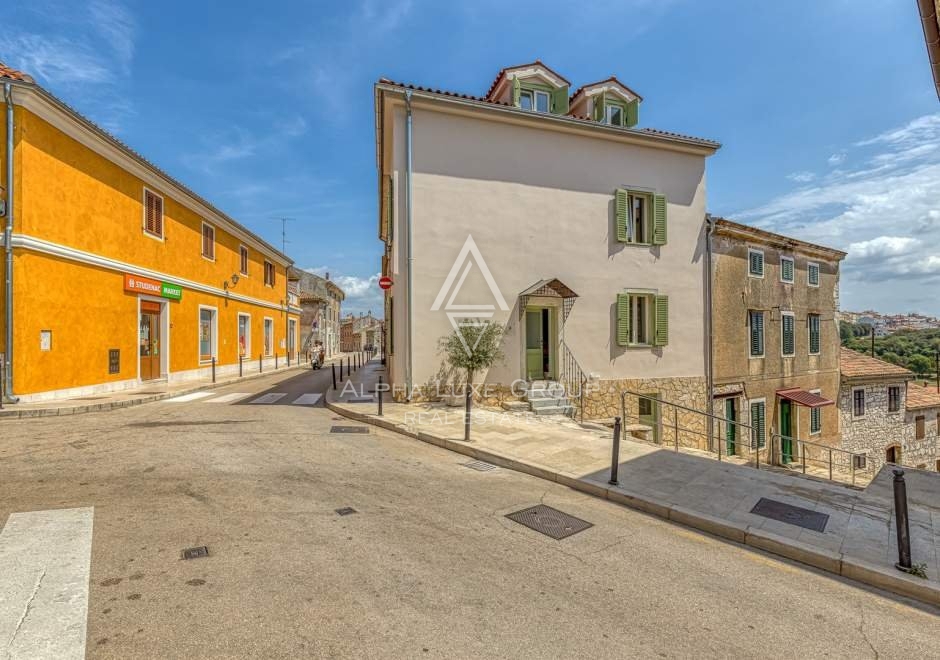 Istra, Vrsar, Čudovita hiša z apartmaji blizu morja