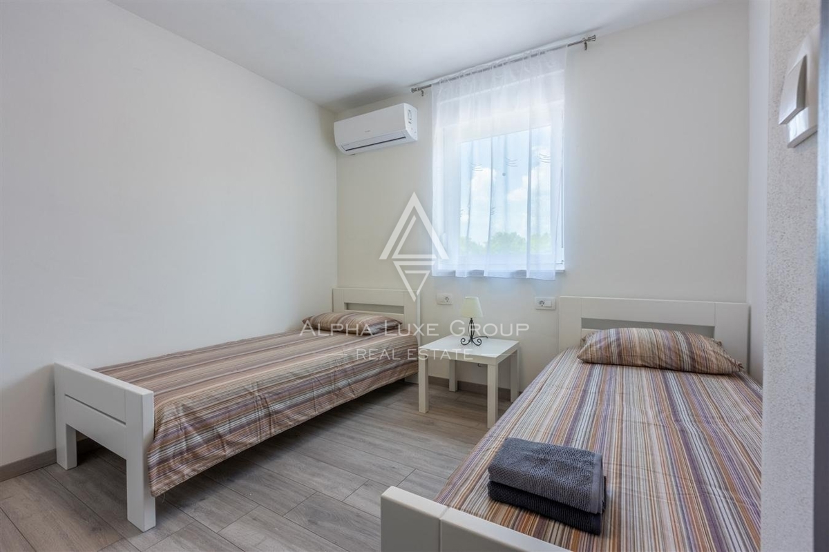 Istra, Labin – Moderna enonadstropna hiša z bazenom