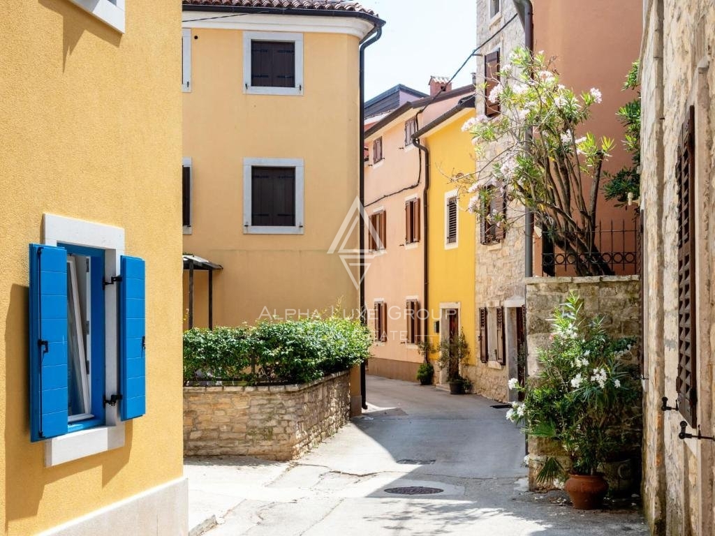 Istra, Novigrad, Moderna samostojna vila z bazenom v mirnem okolju