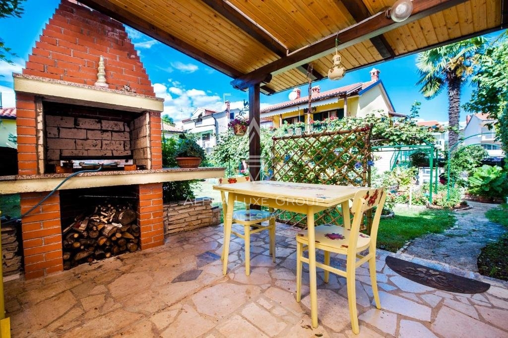 Istra, Rovinj – Apartmajska hiša na mirni lokaciji z odličnim potencialom za oddajo