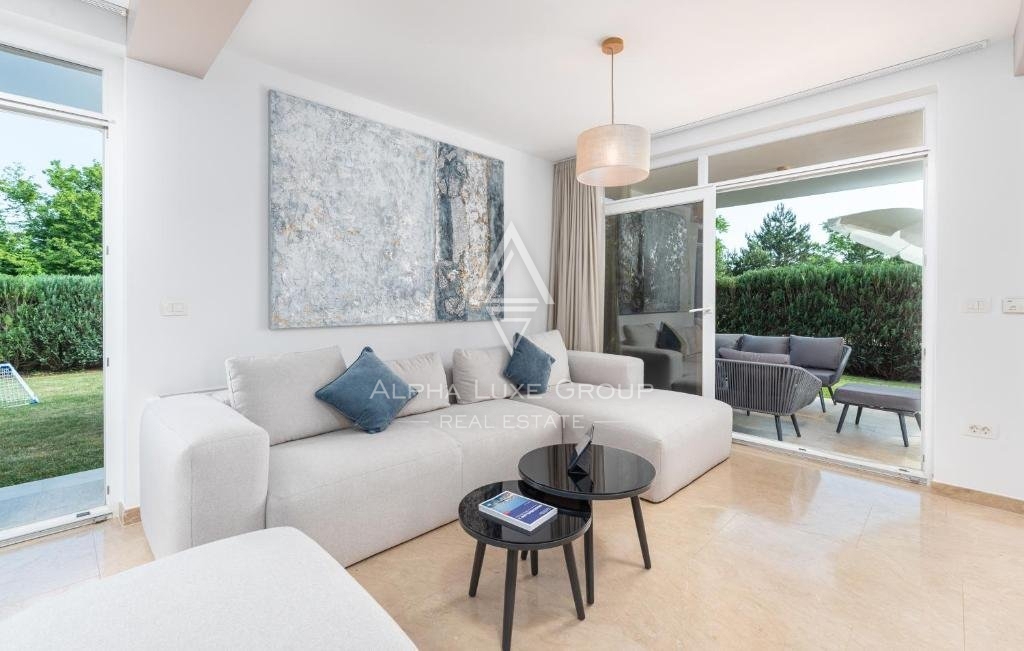 Rovinj, Istra - Sodobna vila z notranjim in zunanjim bazenom