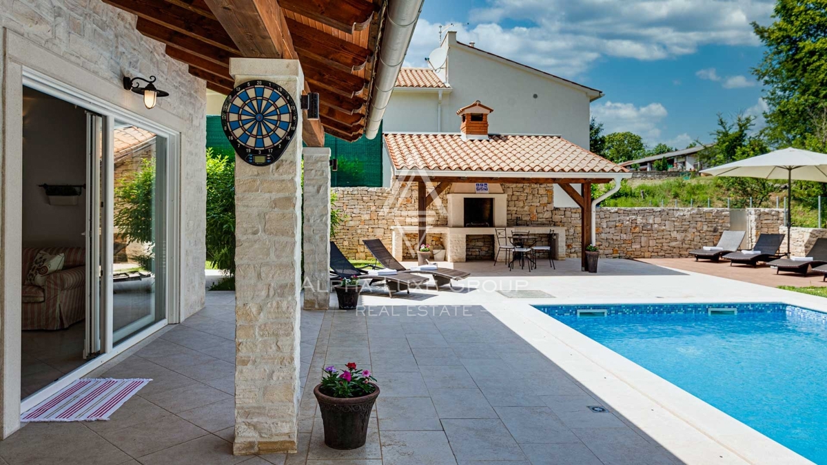 Istra, Rabac - Moderna vila z bazenom na prodaj