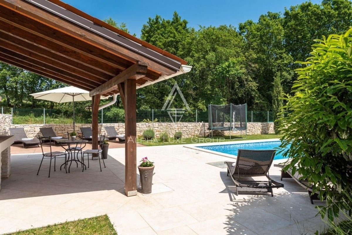 Istra, Rabac - Moderna vila z bazenom na prodaj