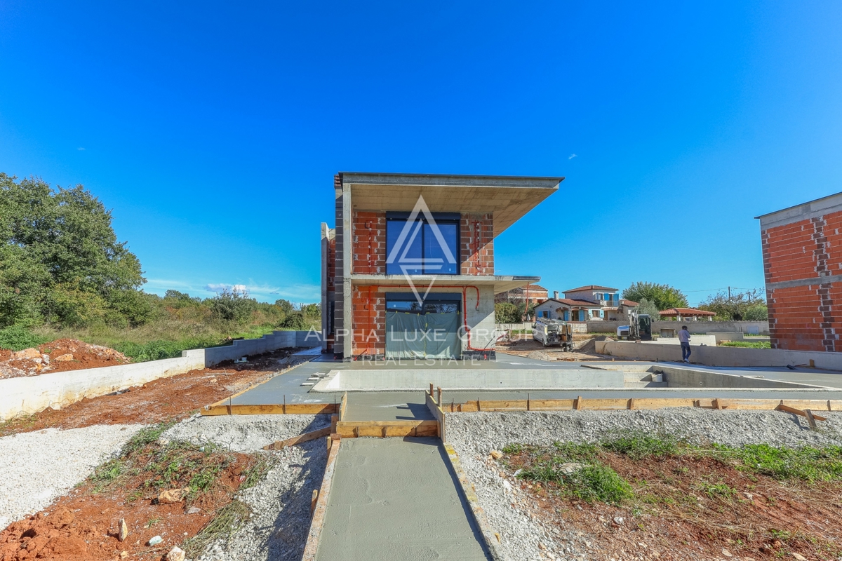 Poreč - Sodobna vila z bazenom